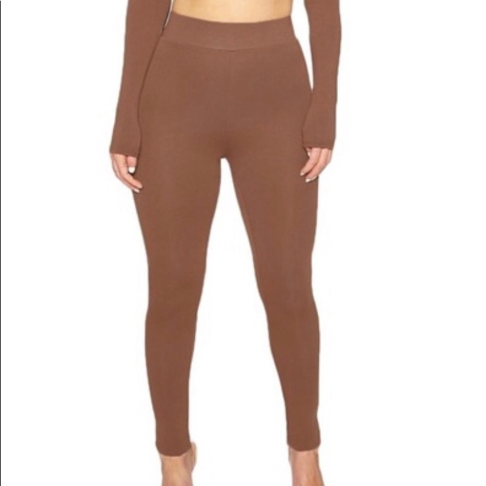 Naked wardrobe Mocha legging